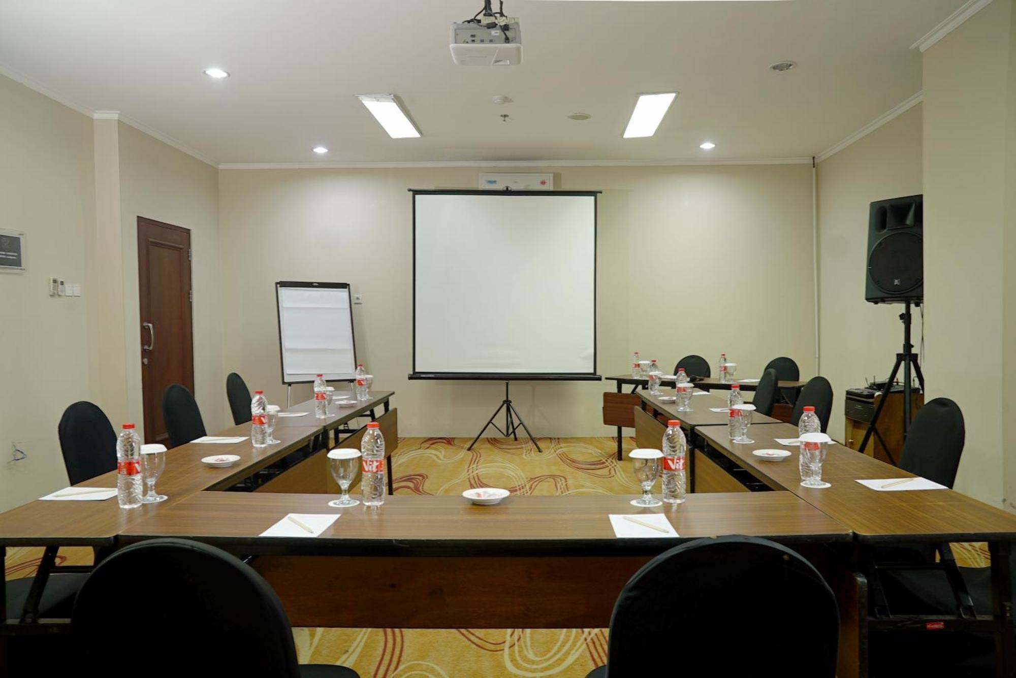יוגיאקרטה Riss Hotel Malioboro מראה חיצוני תמונה